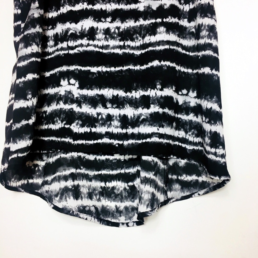 Express Sleveless Top Size Medium - image 5